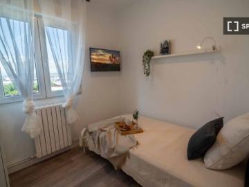 Habitación en piso compartido de 1 dormitorio en Santander, todos los gastos incluidos
