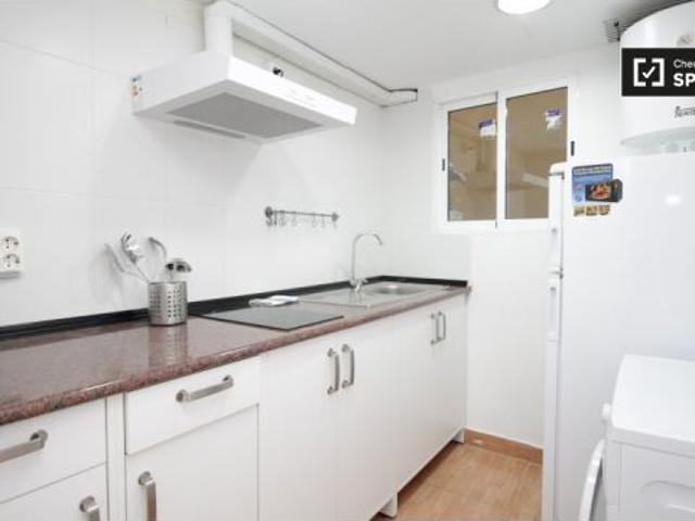 Habitación en piso compartido de 2 habitaciones en alquiler en El Raval, Barcelona