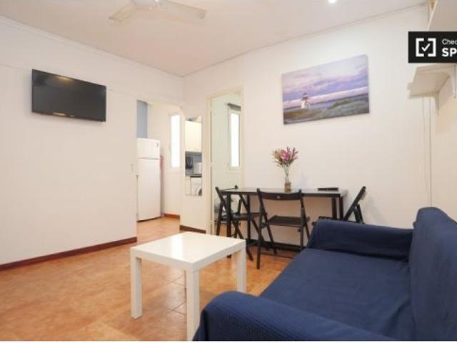 Habitación en piso compartido de 2 habitaciones en alquiler en El Raval, Barcelona