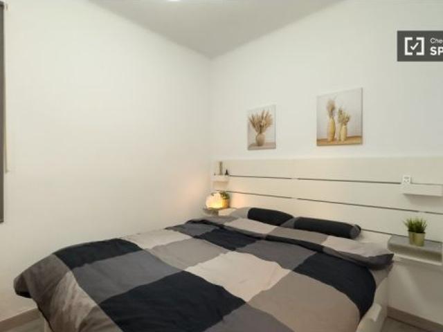 Habitación en piso compartido de 3 habitaciones en alquiler en El Baix Guinardo