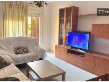 Habitación en piso compartido de 3 habitaciones en alquiler en El Romeral, Málaga