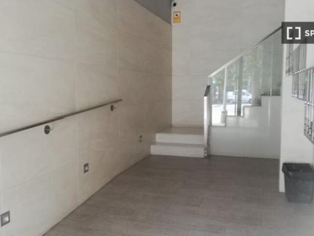 Habitación en piso compartido de 3 habitaciones en alquiler en La Vega Baixa, solo para profesionale
