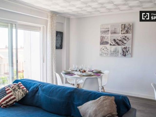 Habitación en piso compartido de 3 habitaciones en alquiler en La Malva Rosa, València
