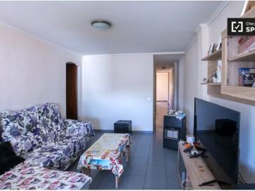 Habitación en piso compartido de 3 habitaciones en alquiler en Paterna, Valencia gastos incluidos