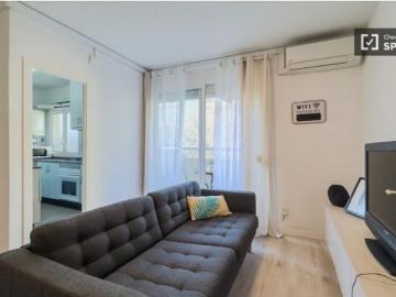 Plaça de la Infància - Cocina equipada