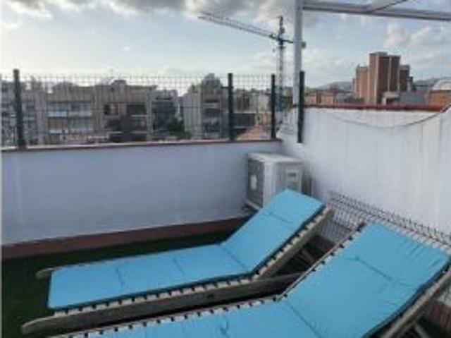 Habitación en piso compartido de 3 habitaciones en alquiler en Sant Adrià de Besòs, todos los gastos