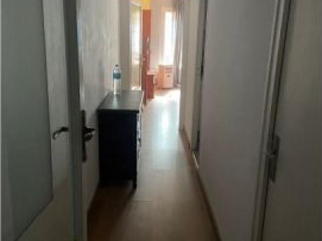 Habitación en piso compartido de 3 habitaciones en alquiler en Sant Antoni
