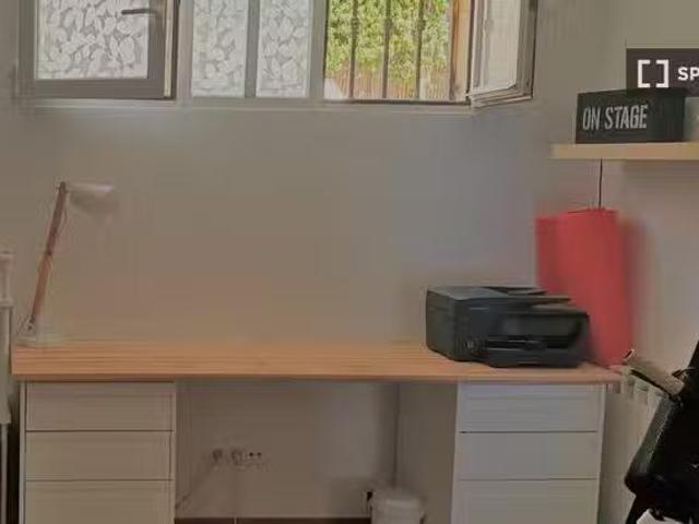 Habitación en piso compartido en villanueva de la cañada