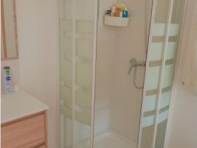 Habitación en piso compartido en villanueva de la cañada