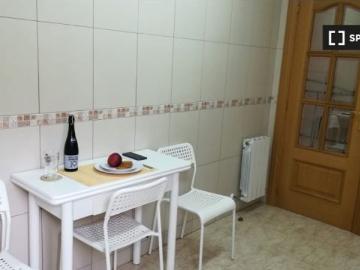 Habitación en piso compartido en Zaragoza