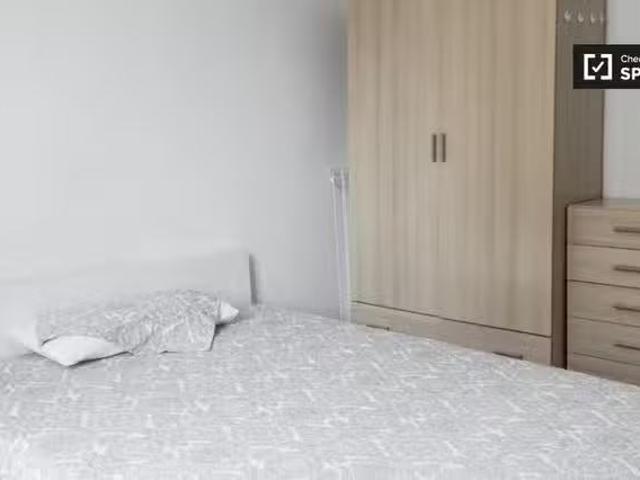 Habitación en piso compartido en Almagro, Madrid