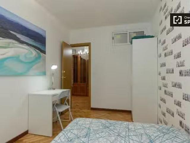 Habitación en piso compartido en Alcalá de Henares