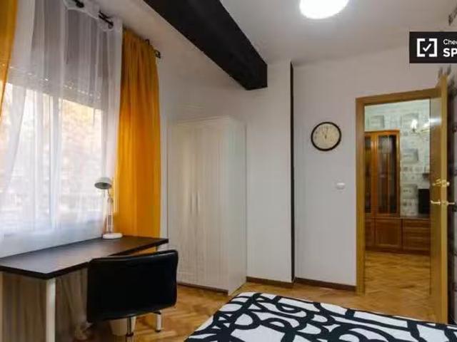 Habitación en piso compartido en Alcalá de Henares
