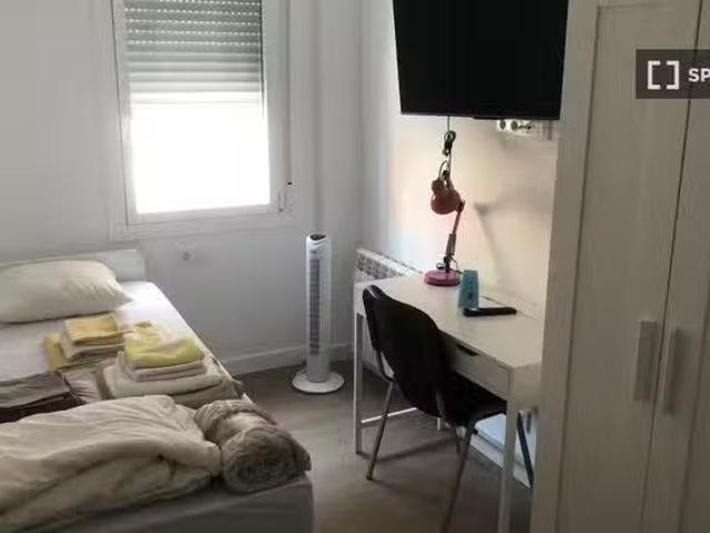 Habitación en piso compartido en Alcalá de Henares