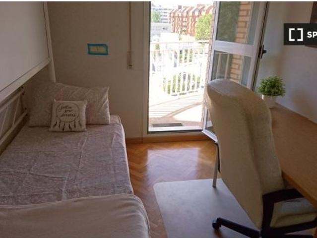 Habitación en piso compartido en Alcalá De Henares