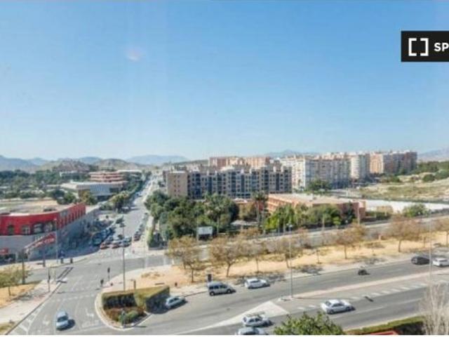 Habitación en piso compartido en Alicante