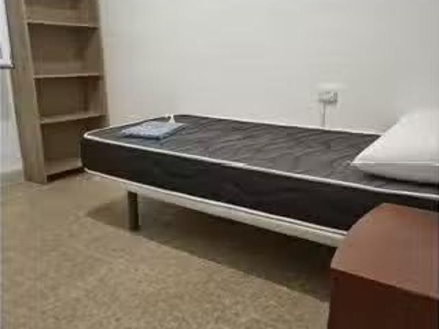 Habitación en piso compartido en alquiler, El Carmel, Barcelona