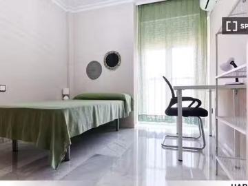 Habitación en piso compartido en alquiler en Villegas, Sevilla