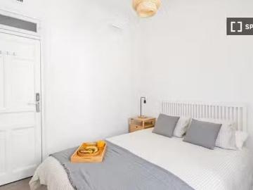 Habitación en piso compartido en alquiler en Arapiles, Madrid
