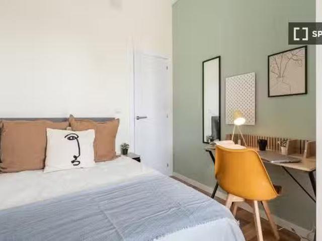 Habitación en piso compartido en alquiler en Castillejos, Madr.