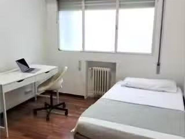 Habitación en piso compartido en alquiler en Castillejos, Madrid