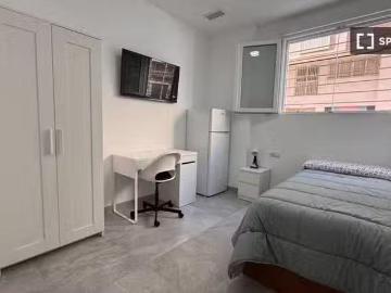 Habitación en piso compartido en alquiler en Elche
