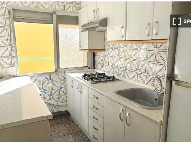 Habitación en piso compartido en alquiler en Els Orriols