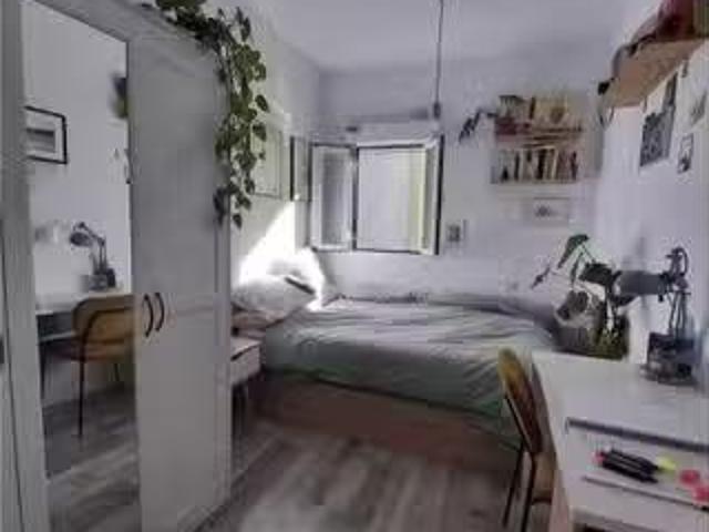 Habitación en piso compartido en alquiler en Embajadores, Madr.