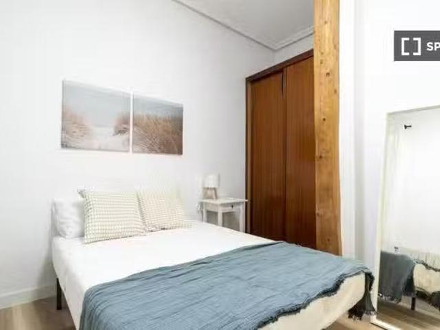Habitación en piso compartido en alquiler en Justicia, Madrid