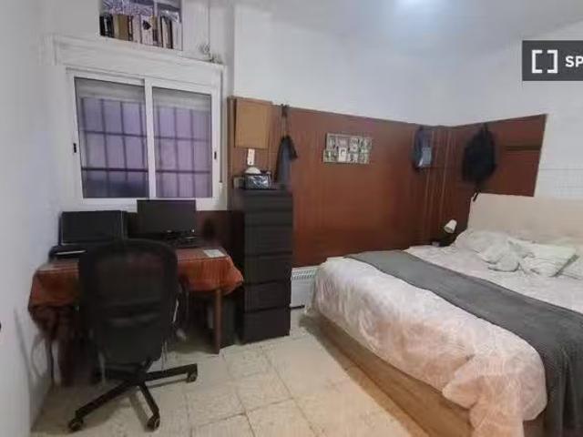 Habitación en piso compartido en alquiler en La Plata, Sevilla