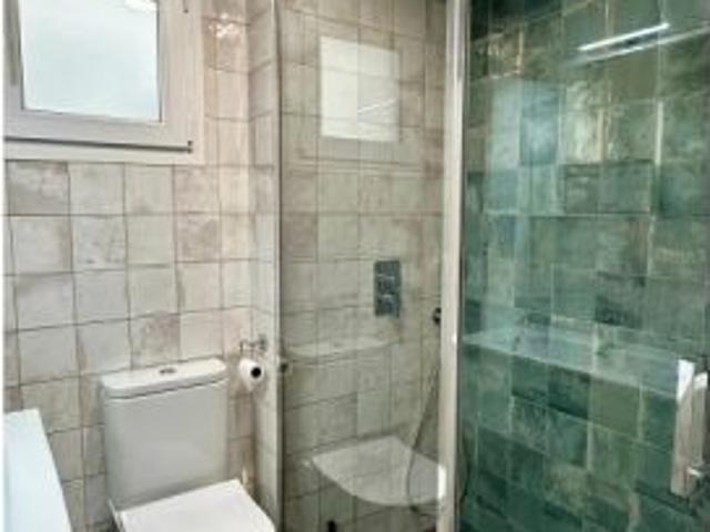 Habitación en piso compartido en alquiler en Las Delicias, ideal para mujeres profesionales, gastos