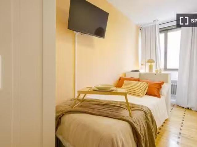 Habitación en piso compartido en alquiler en Lista, Madrid