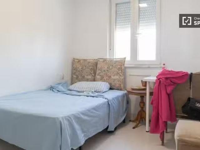 Habitación en piso compartido en alquiler en Lucero, Madrid