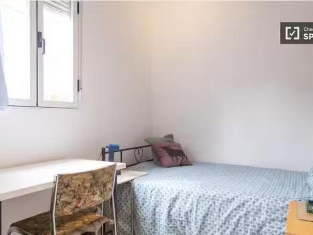 Habitación en piso compartido en alquiler en Moscardó, Madrid