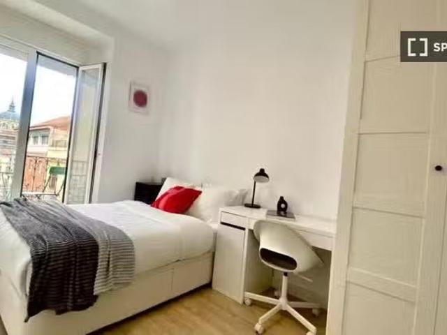 Habitación en piso compartido en alquiler en Palacio, Madrid