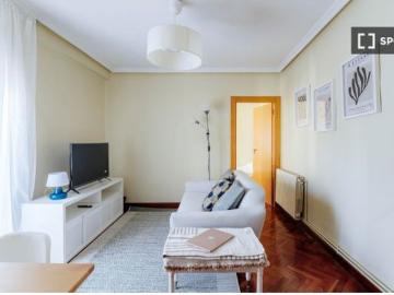 Habitación en piso compartido en alquiler en Rondilla, todos los gastos incluidos