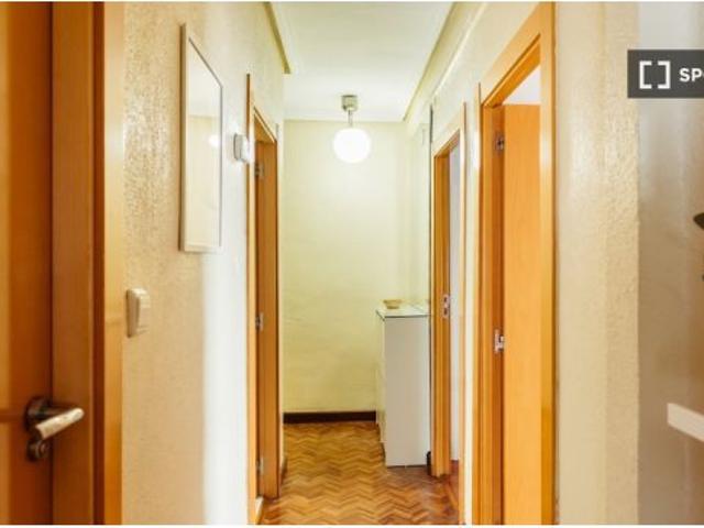 Habitación en piso compartido en alquiler en Rondilla, todos los gastos incluidos