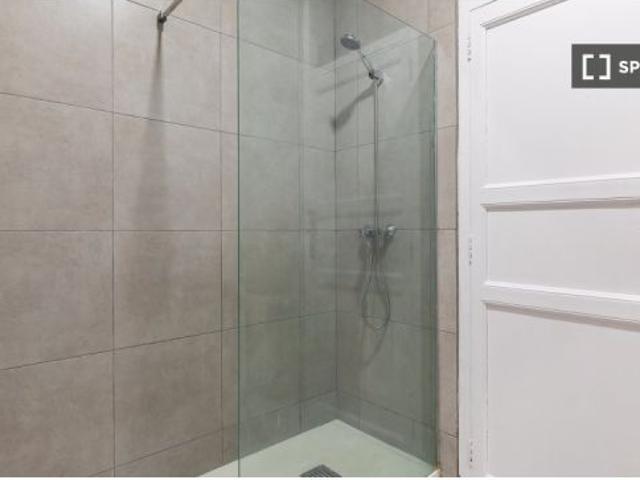 Habitación en piso compartido en alquiler en Sant Francesc, solo para profesionales y estudiantes