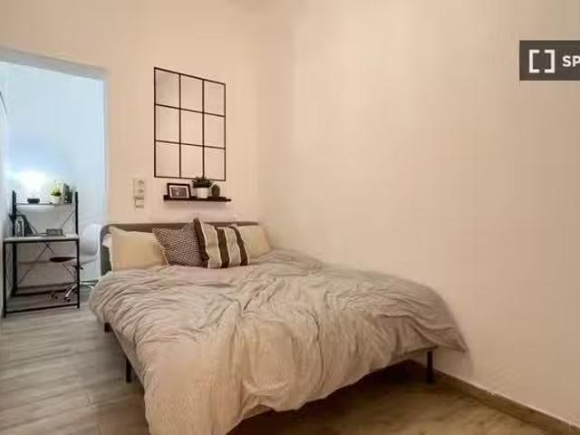 Habitación en piso compartido en alquiler en San Diego, Madrid