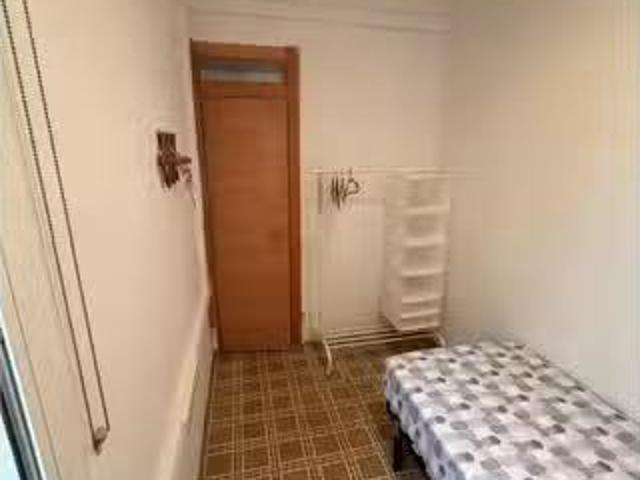 Habitación en piso compartido en alquiler en Sagrada Familia
