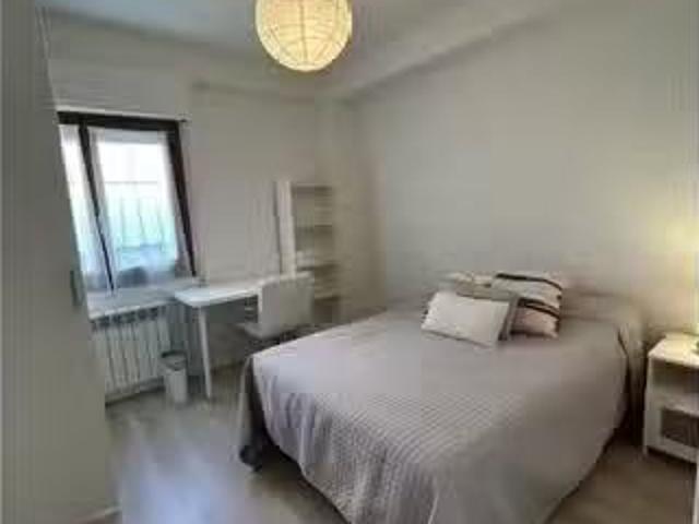 Habitación en piso compartido en alquiler en Segovia
