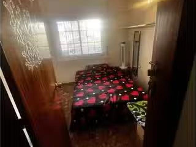 Habitación en piso compartido en Badalona