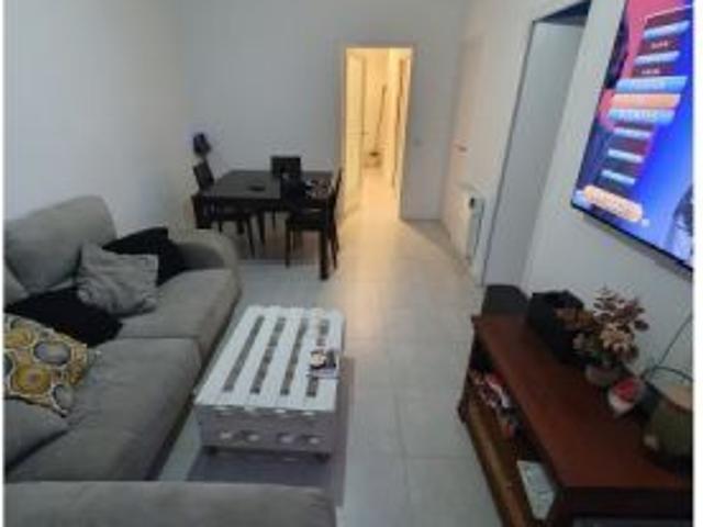 Habitación en piso compartido en barcelona