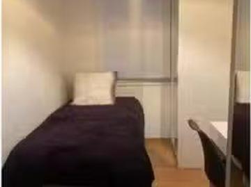 Habitación en piso compartido en barcelona