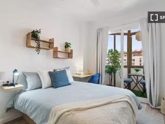 Habitación en piso compartido en barcelona