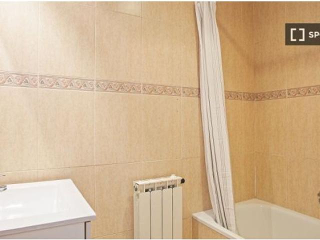 Habitación en piso compartido en barcelona