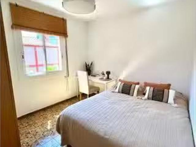 Habitación en piso compartido en barcelona