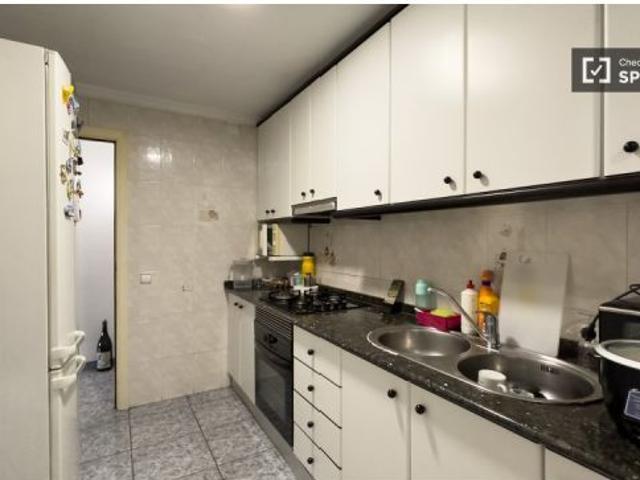 Habitación en piso compartido en barcelona