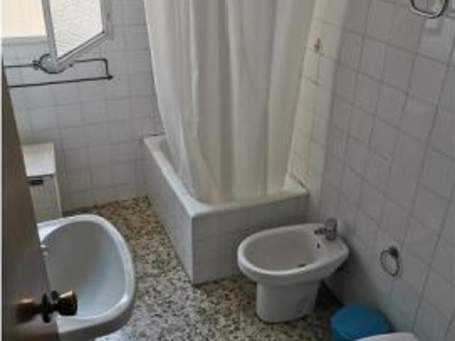 Habitación en piso compartido en Granada