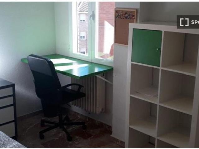 Habitación en piso compartido en Granada